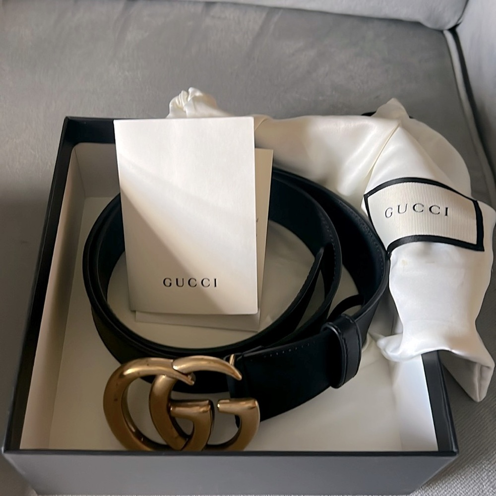 Gucci Double G leather belt